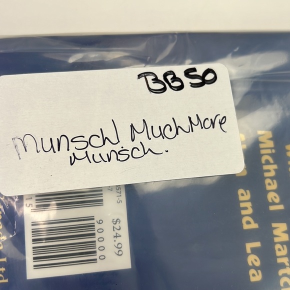 Scholastic Kids Book - Much More Munsch!  A Robert Munsch Collection - Picture 7 of 7